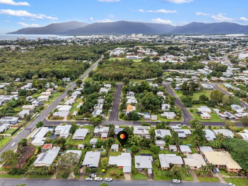 18 Card Avenue, Manunda QLD 4870