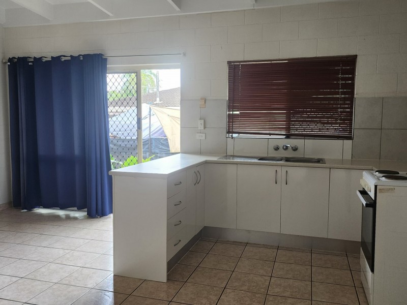 1/8 Sandown Close, Woree QLD 4868