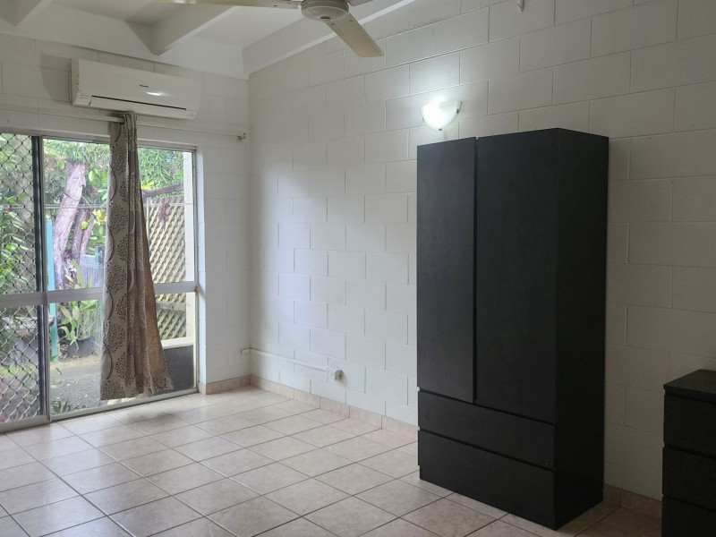 1/8 Sandown Close, Woree QLD 4868