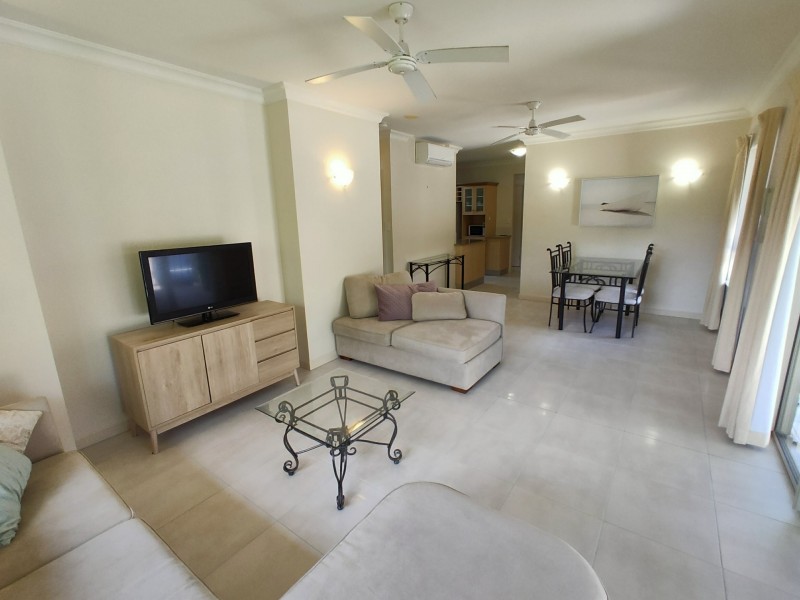 1625/2 Greenslopes Street, Cairns North QLD 4870
