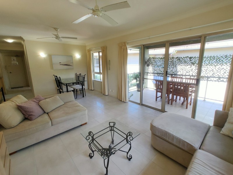 1625/2 Greenslopes Street, Cairns North QLD 4870
