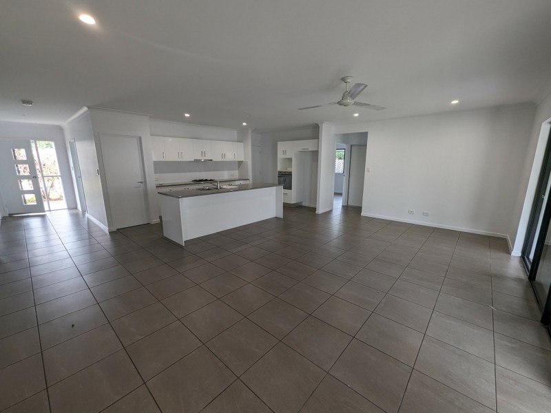 19 Perseverance Street, Redlynch QLD 4870