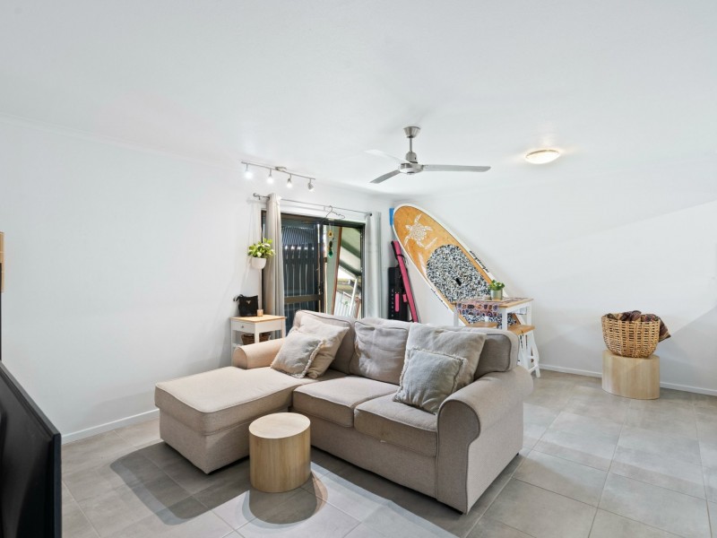 1/64 Pease Street, Manoora QLD 4870