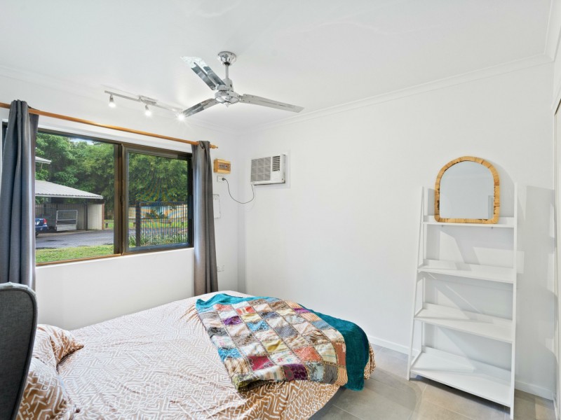 1/64 Pease Street, Manoora QLD 4870