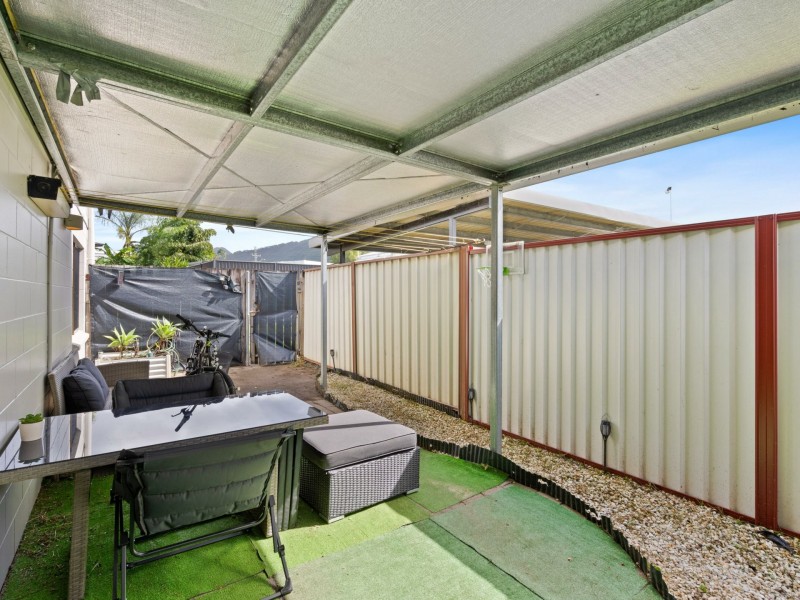 1/64 Pease Street, Manoora QLD 4870