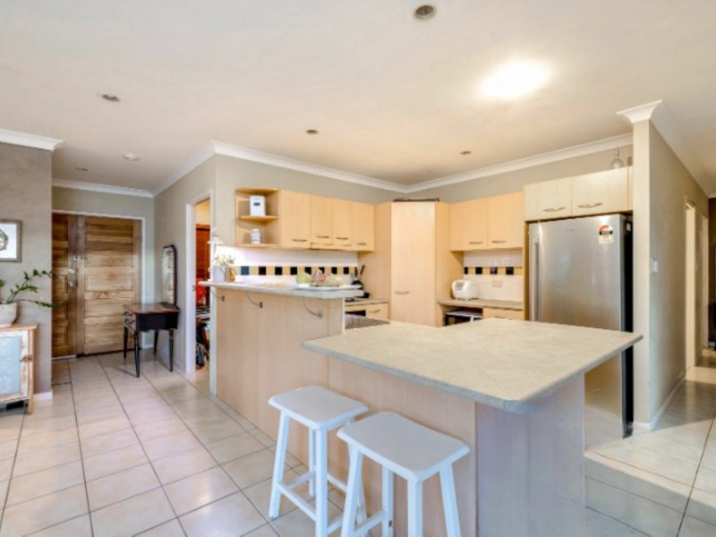 19 Findlay Street, Brinsmead QLD 4870