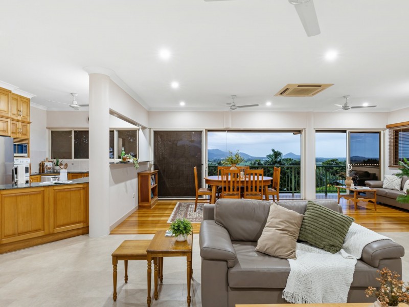 8 Barron View Drive, Freshwater QLD 4870