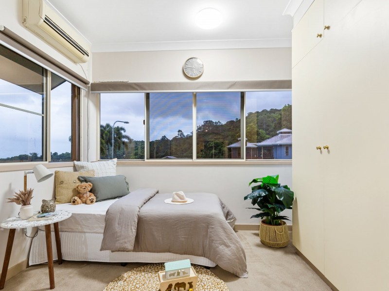 8 Barron View Drive, Freshwater QLD 4870
