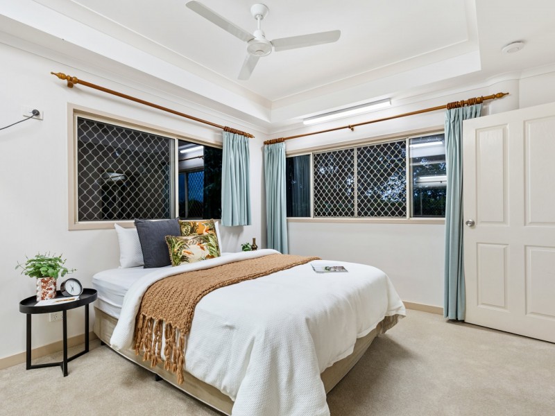 8 Barron View Drive, Freshwater QLD 4870