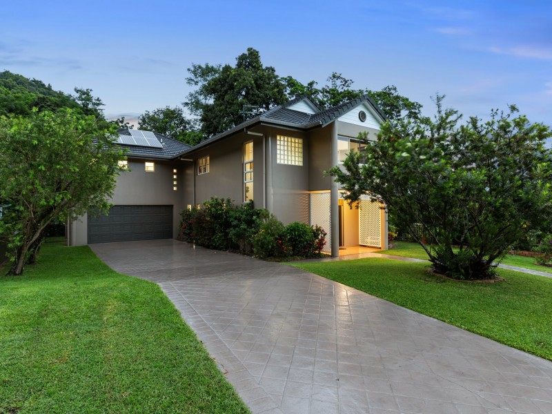 8 Barron View Drive, Freshwater QLD 4870