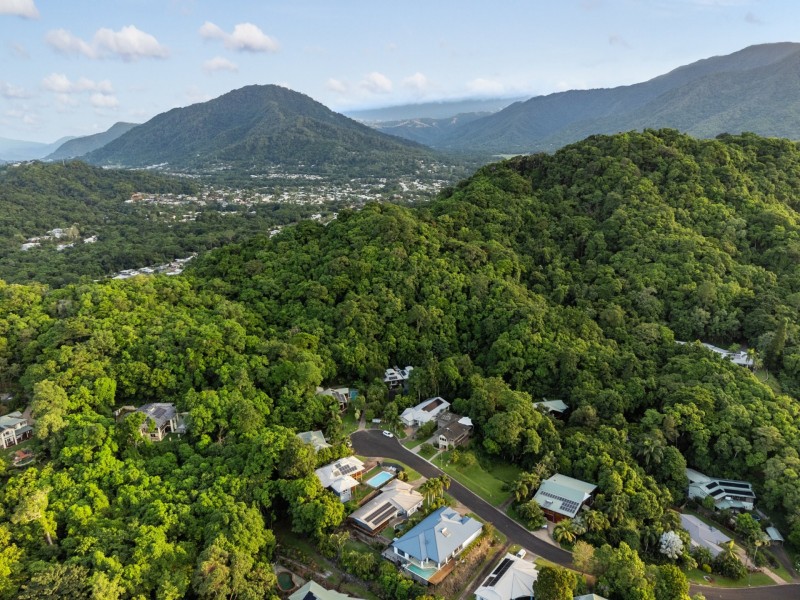 8 Barron View Drive, Freshwater QLD 4870