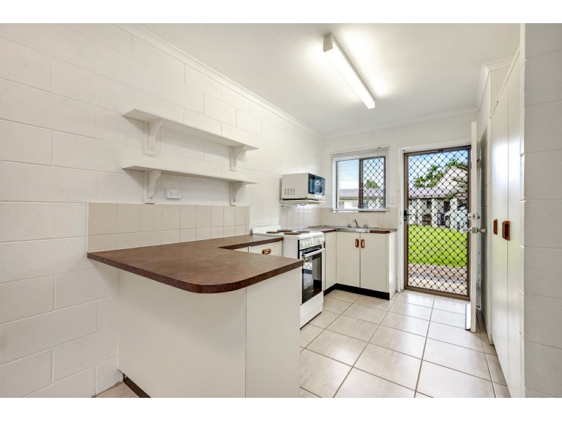 6/108-110 Mayers Street, Manunda QLD 4870