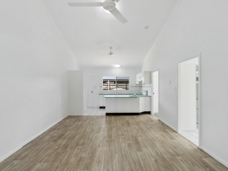 8/12 Mayers Street, Manunda QLD 4870