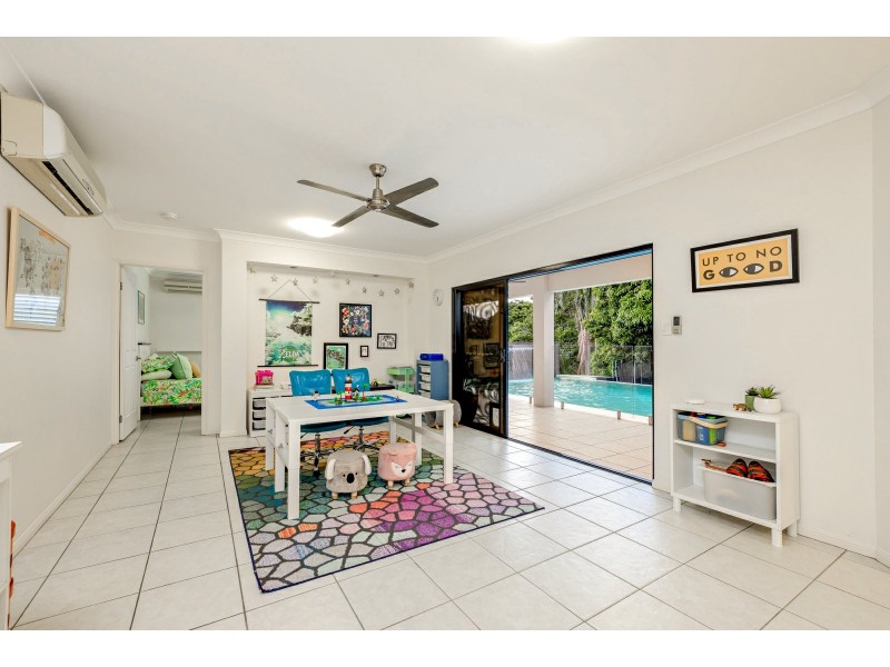 31 Gloucester Street, Whitfield QLD 4870