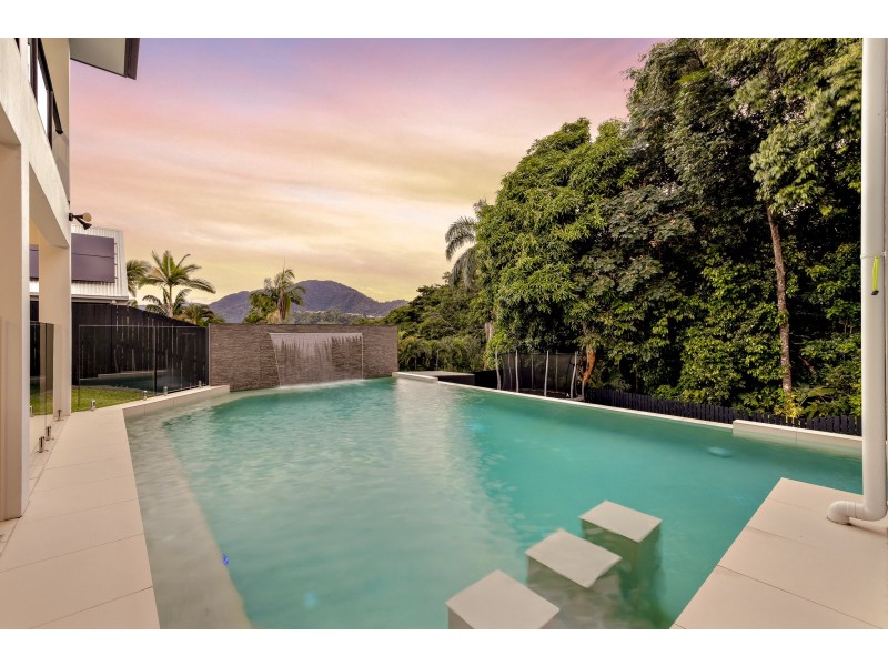 31 Gloucester Street, Whitfield QLD 4870