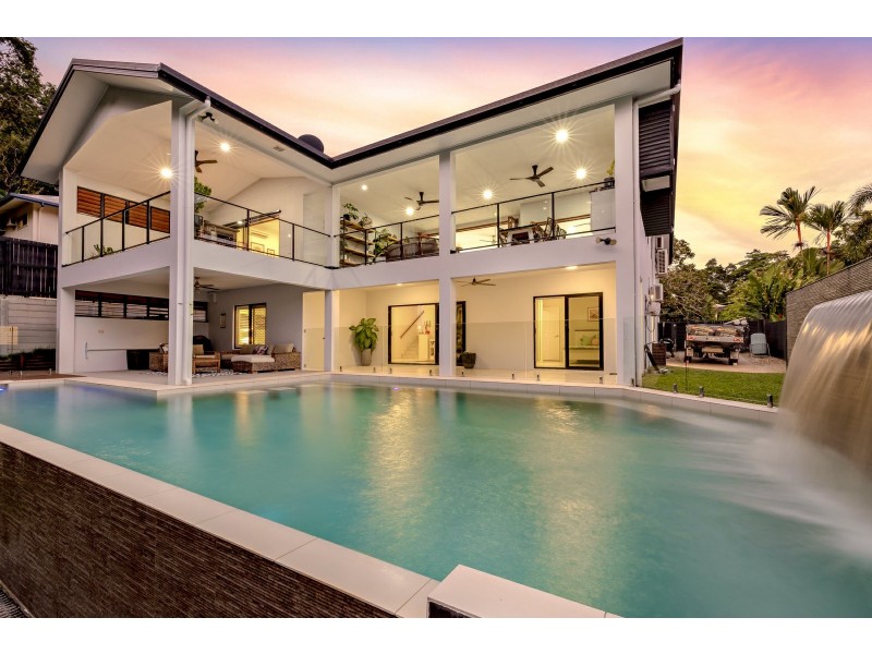 31 Gloucester Street, Whitfield QLD 4870