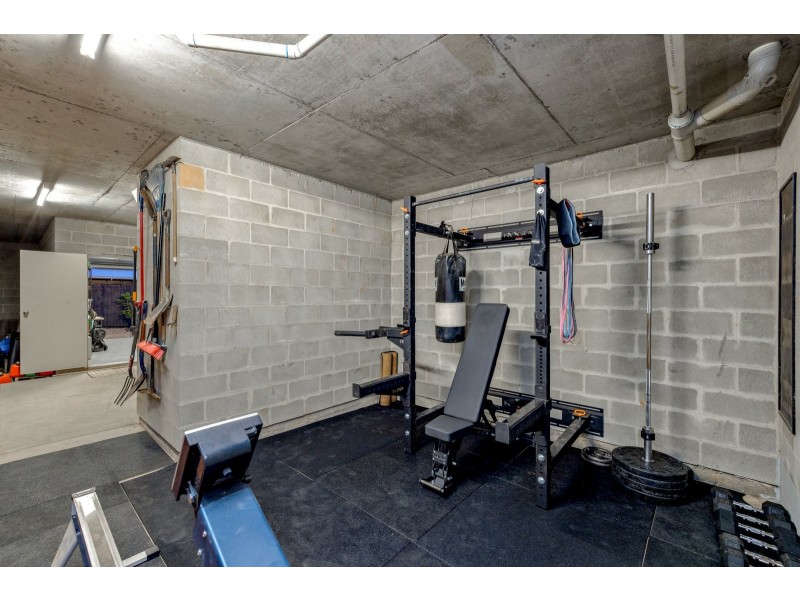 31 Gloucester Street, Whitfield QLD 4870