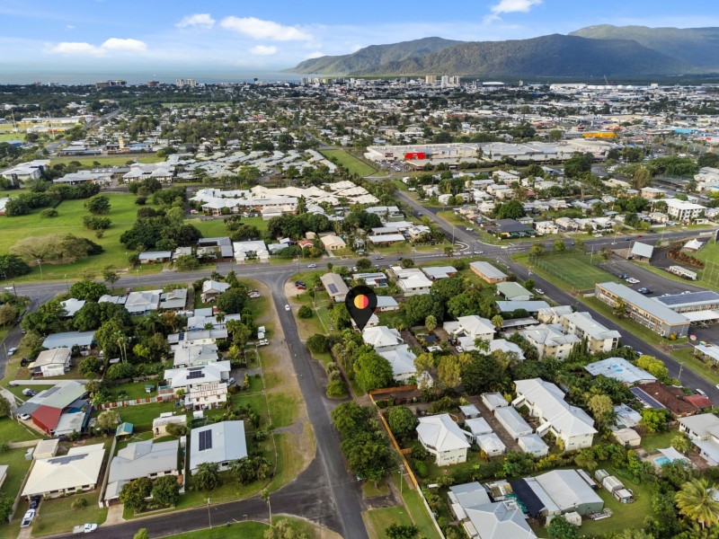 1/13-15 Givens Street, Westcourt QLD 4870