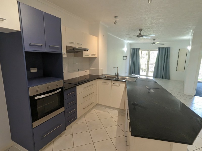 12/275 The Esplanade, Cairns North QLD 4870