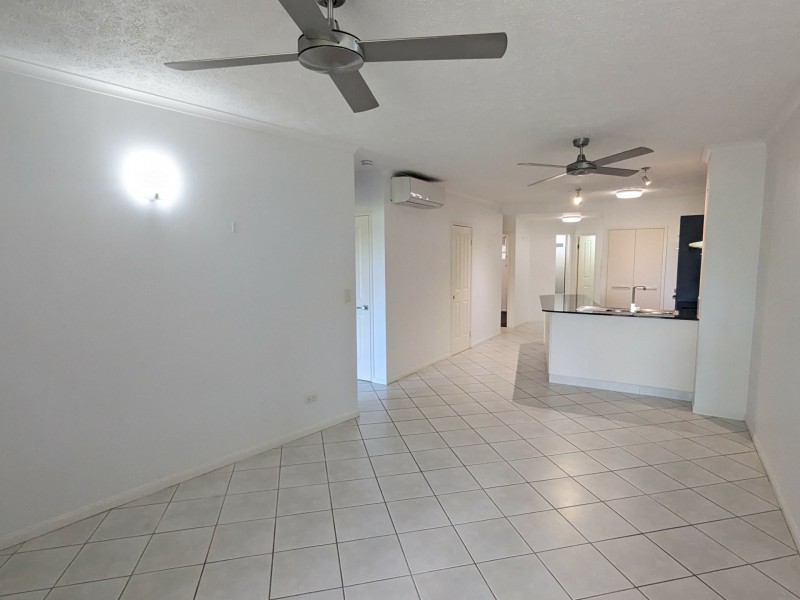 12/275 The Esplanade, Cairns North QLD 4870