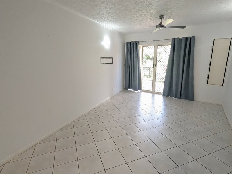 12/275 The Esplanade, Cairns North QLD 4870