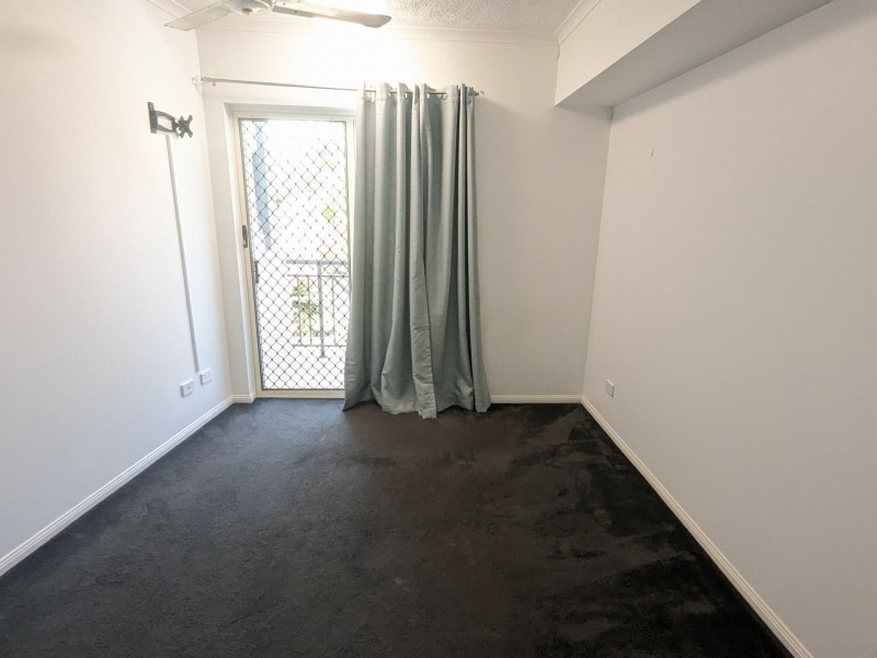 12/275 The Esplanade, Cairns North QLD 4870