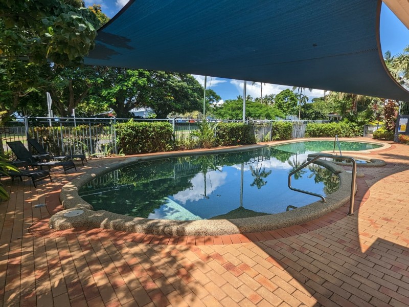 12/275 The Esplanade, Cairns North QLD 4870