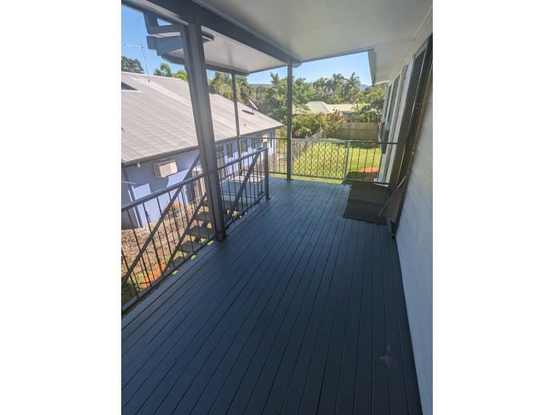 32 Debbie Street, Trinity Park QLD 4879