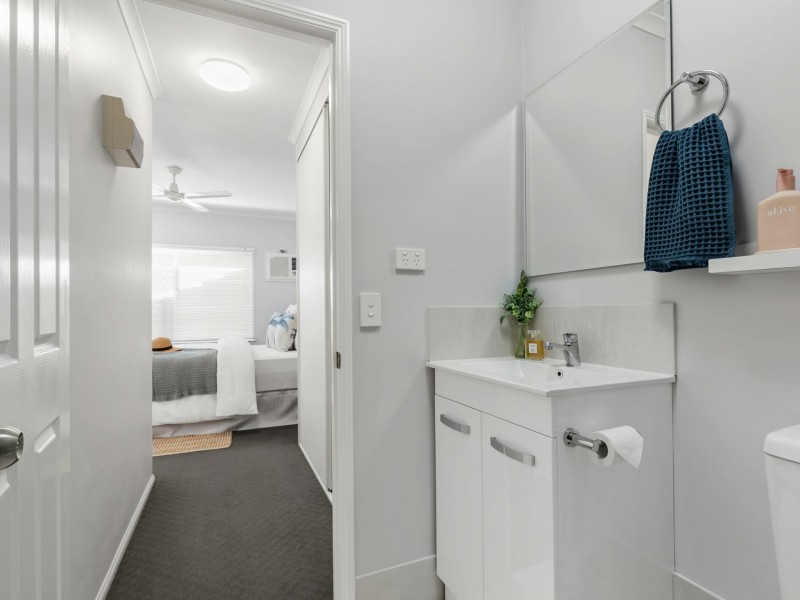 9/2-5 Marella Close, Manoora QLD 4870