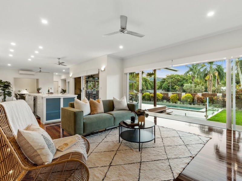 1 Ashwood Circuit, Smithfield QLD 4878