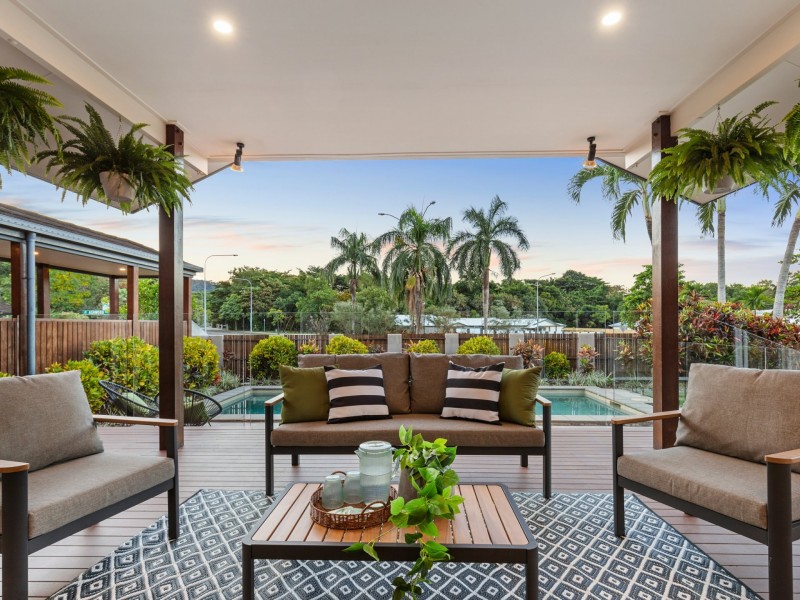 1 Ashwood Circuit, Smithfield QLD 4878