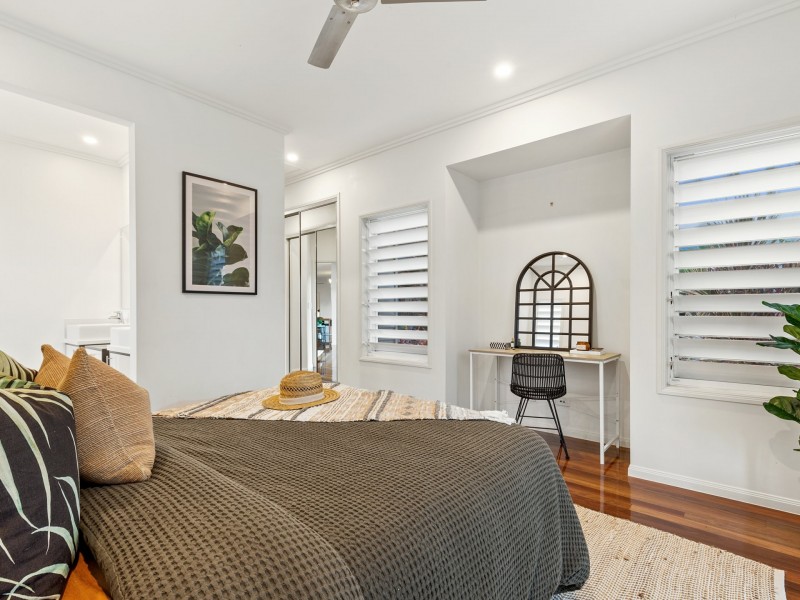1 Ashwood Circuit, Smithfield QLD 4878