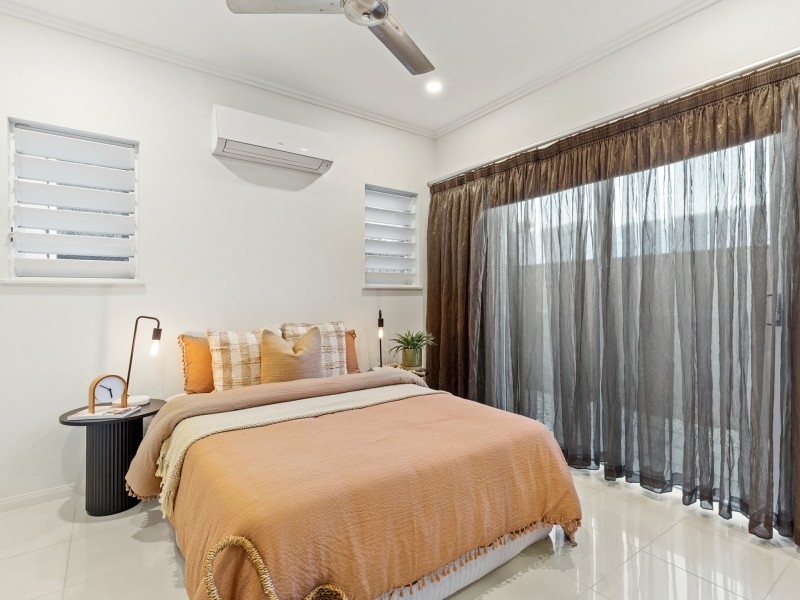 1 Ashwood Circuit, Smithfield QLD 4878
