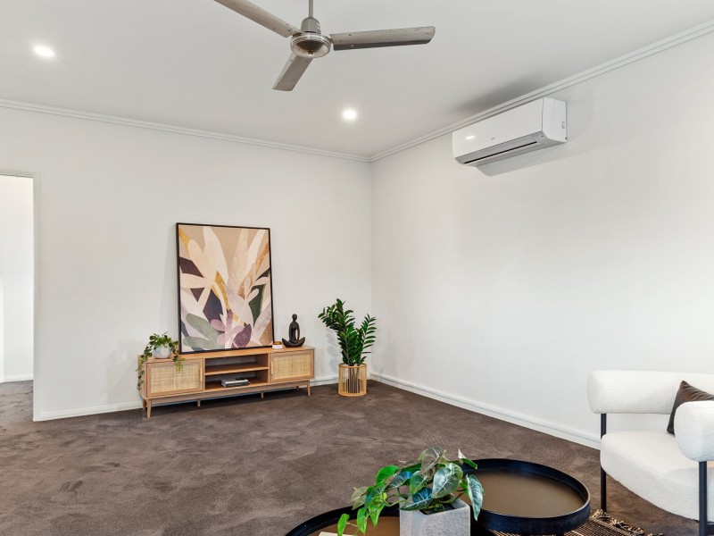 1 Ashwood Circuit, Smithfield QLD 4878