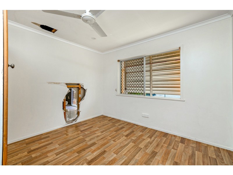 19 Lennon Street, Westcourt QLD 4870