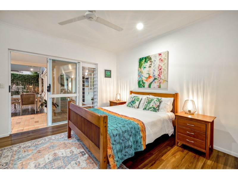 51 Nolan Street, Whitfield QLD 4870