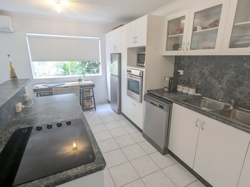 6/6 Deauville Close, Yorkeys Knob QLD 4878