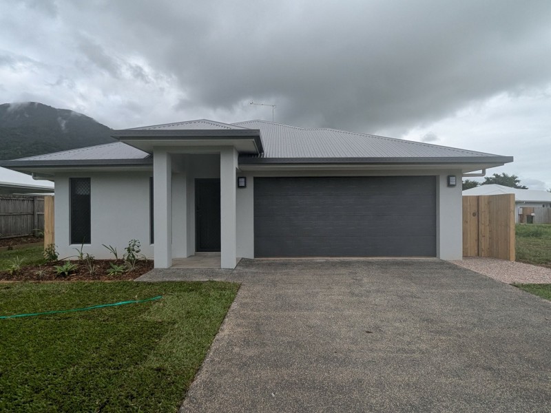 25 Noipo Crescent, Redlynch QLD 4870