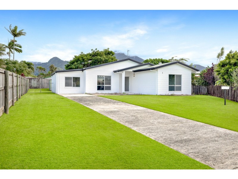 7 Donovan Close, Edmonton QLD 4869