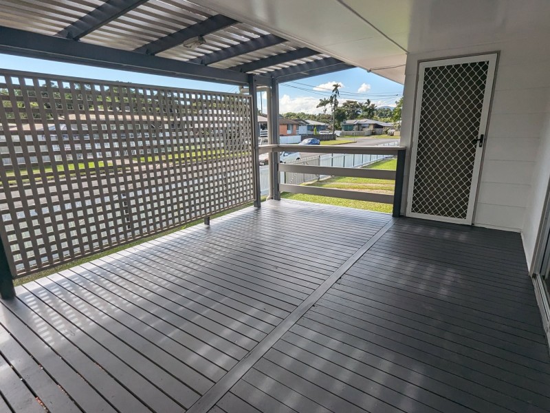 16 Witney Street, Manoora QLD 4870