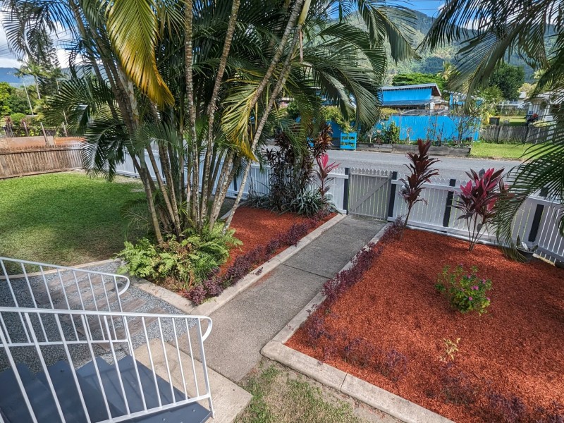 16 Witney Street, Manoora QLD 4870