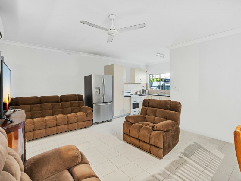 2/33 Petersen Street, Trinity Beach QLD 4879