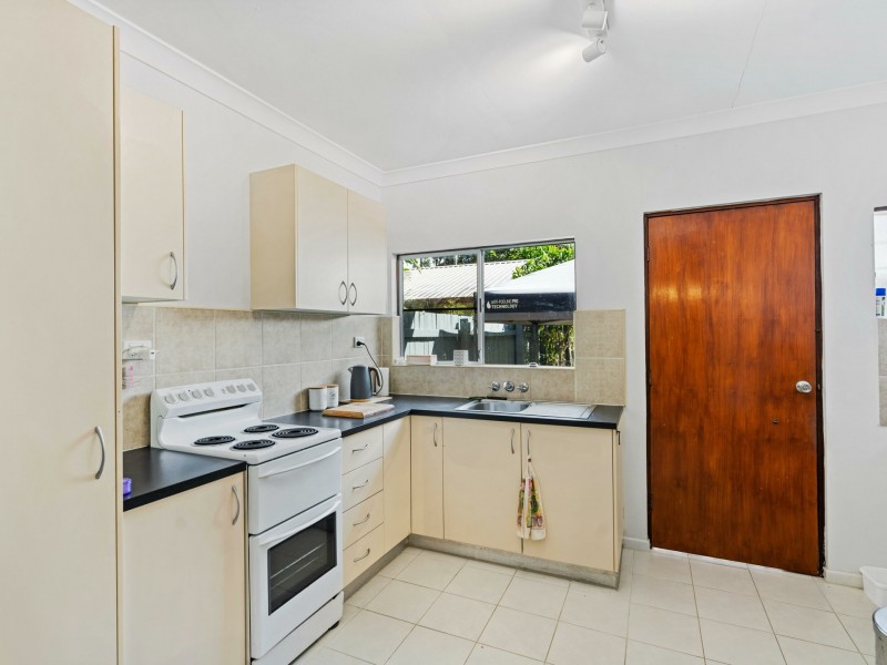 2/33 Petersen Street, Trinity Beach QLD 4879