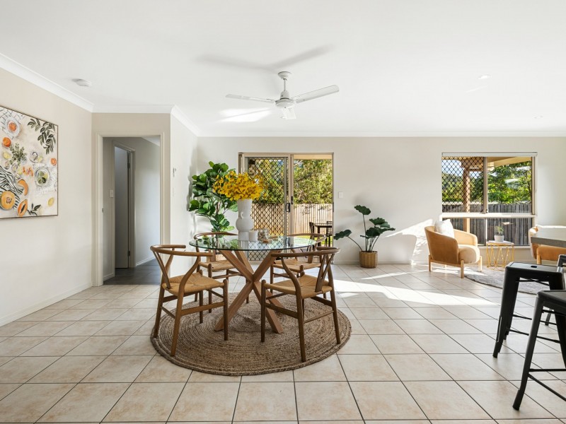 6 Taringa Street, Brinsmead QLD 4870