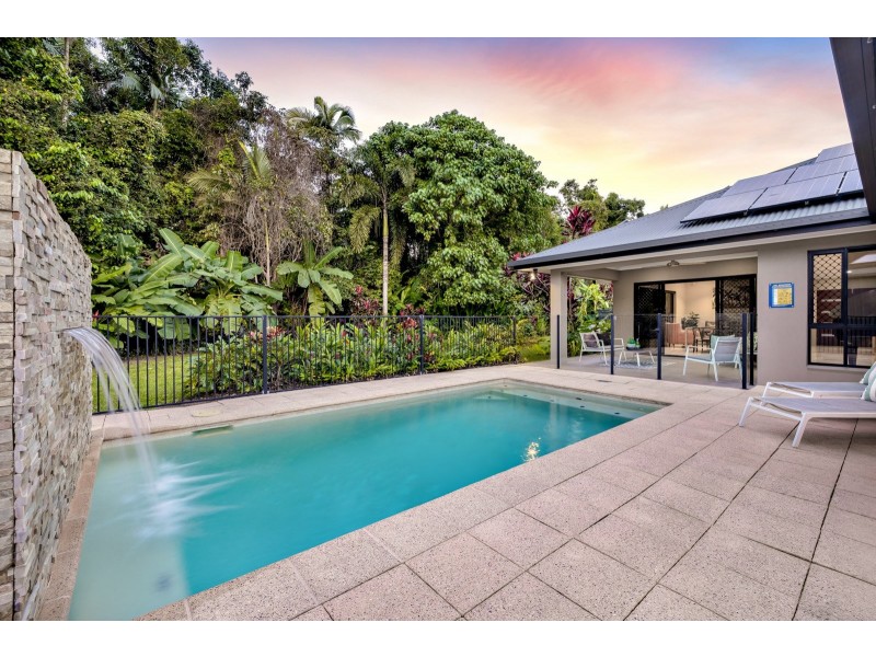 1A Byrnes Close, Whitfield QLD 4870