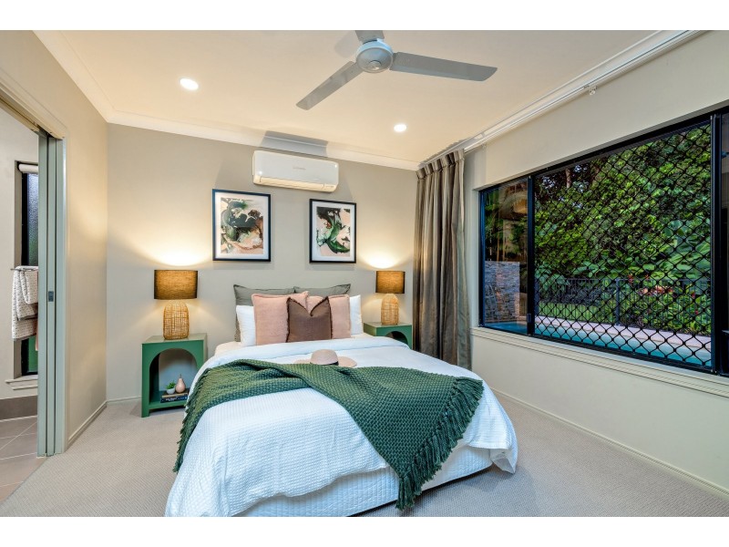 1A Byrnes Close, Whitfield QLD 4870