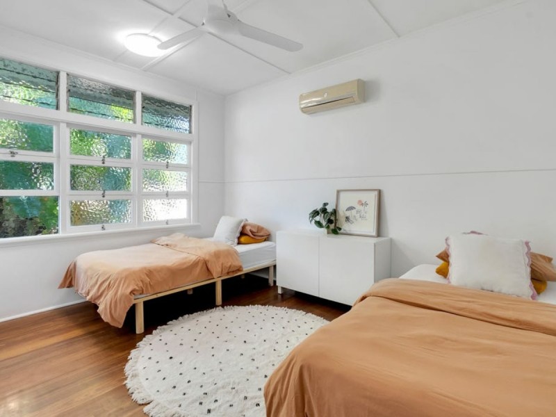 196 Woodward Street, Whitfield QLD 4870