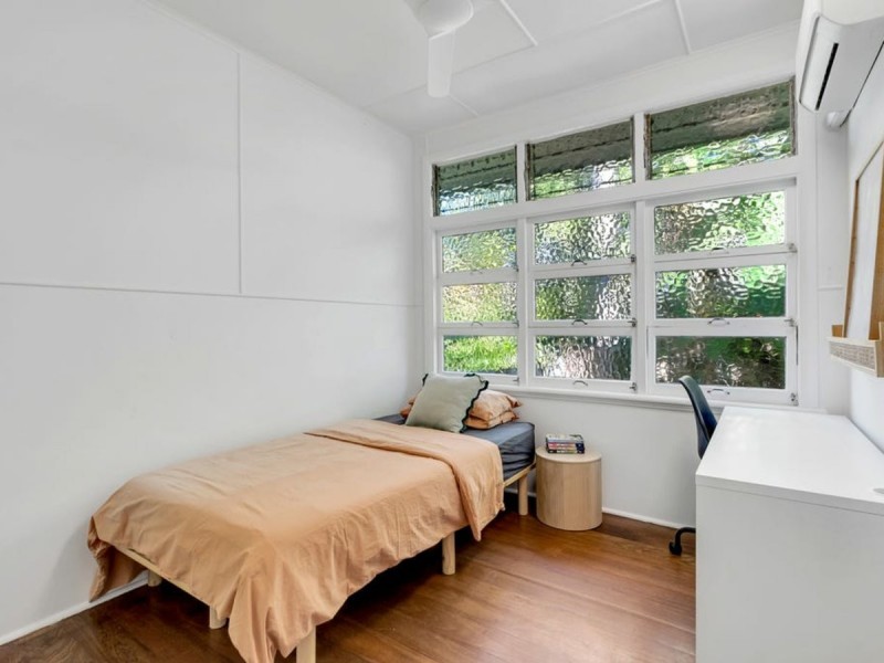 196 Woodward Street, Whitfield QLD 4870