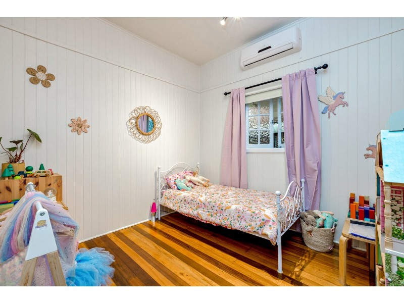 7 Thomson Street, Earlville QLD 4870
