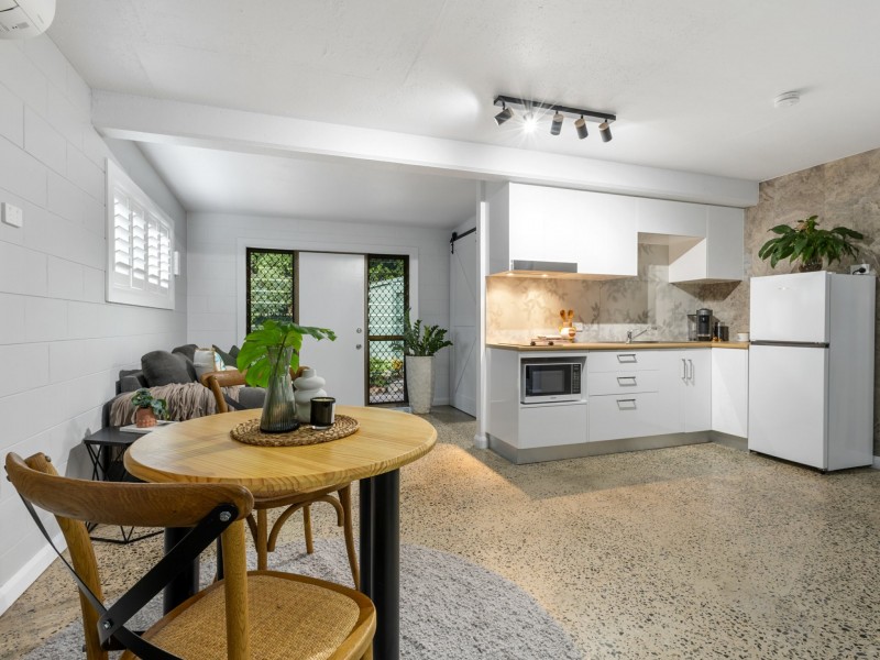 3 Slate Close, Brinsmead QLD 4870